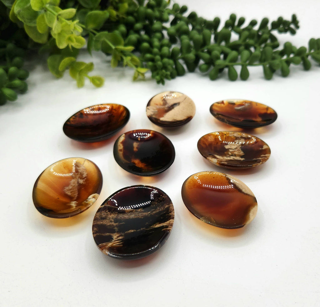 Amber Worry stone (Approxi 45x35x15mm) 100% Natural Amber