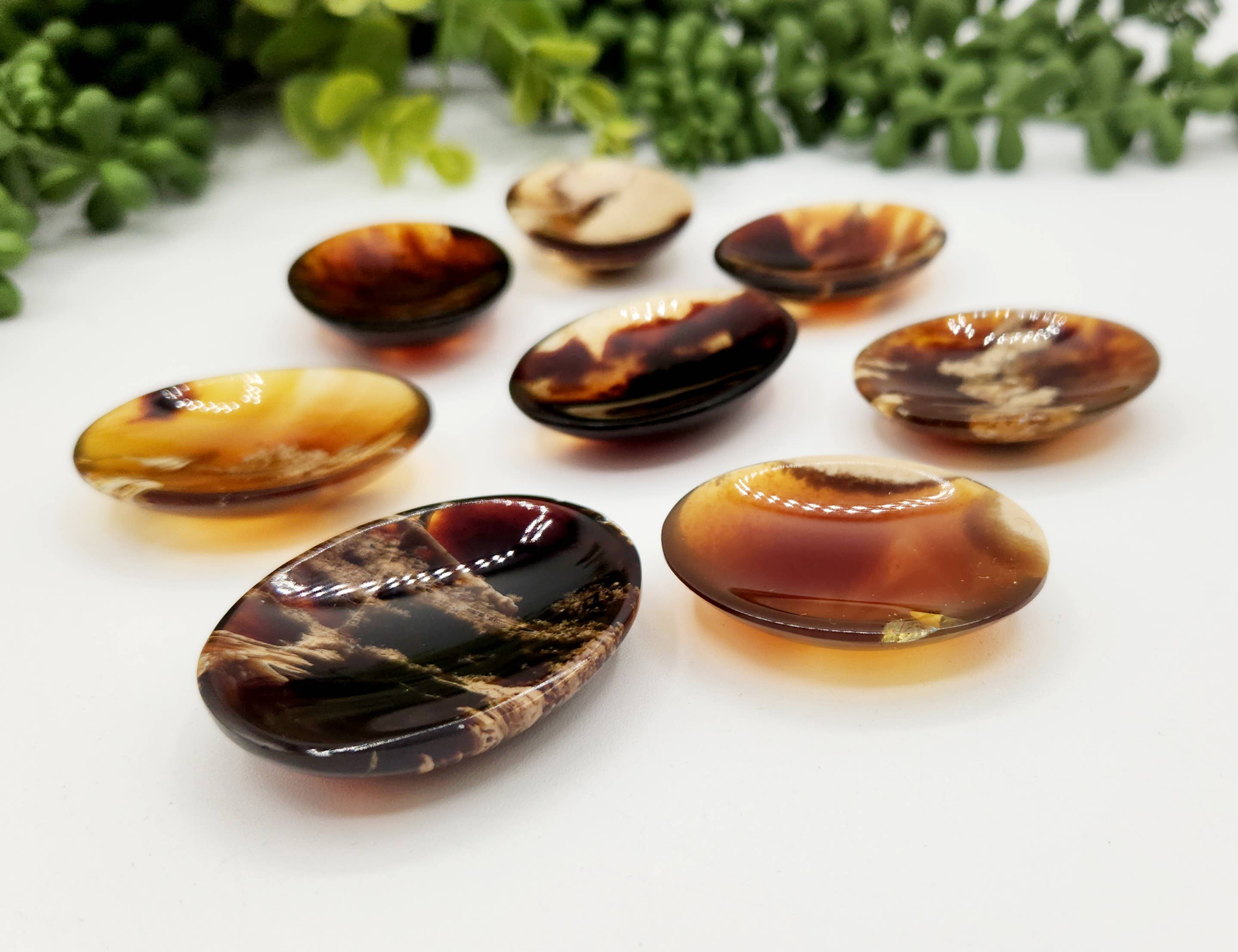 Amber Worry stone (Approxi 45x35x15mm) 100% Natural Amber